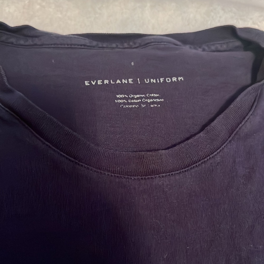 Everlane uniform navy crewneck T-shirt - Picture 3 of 3